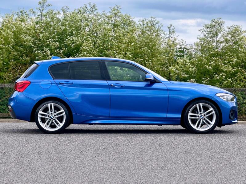 BMW 1 SERIES